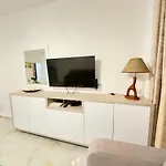 Sole Terraces شقة
