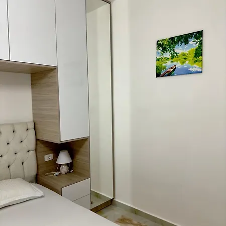 Sole Terraces 아파트 Sarandë