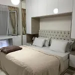 Sole Terraces 아파트 Sarandë
