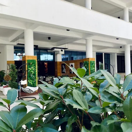 Sole Terraces